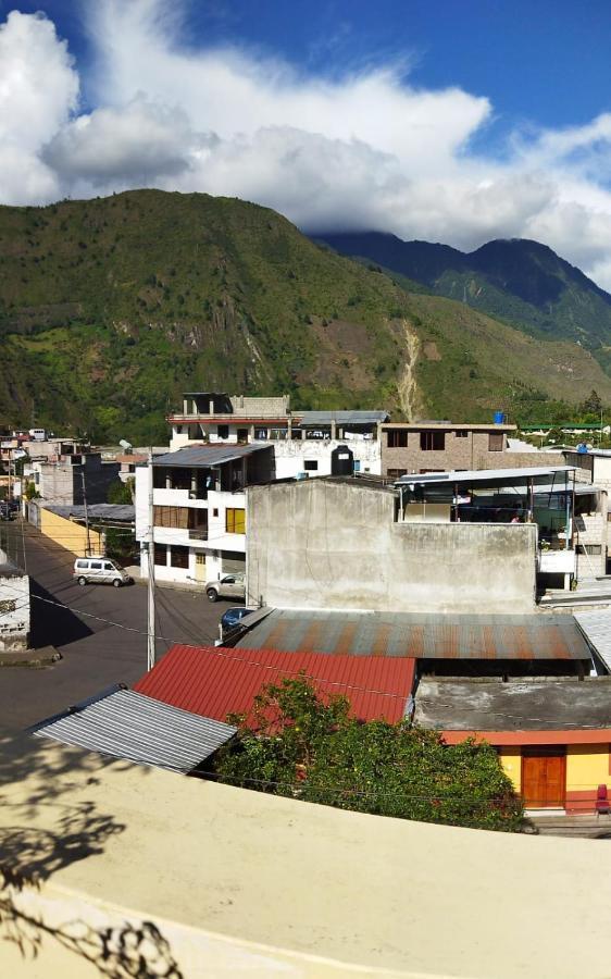 Mayra'S Apartments And Spanish School Baños Extérieur photo