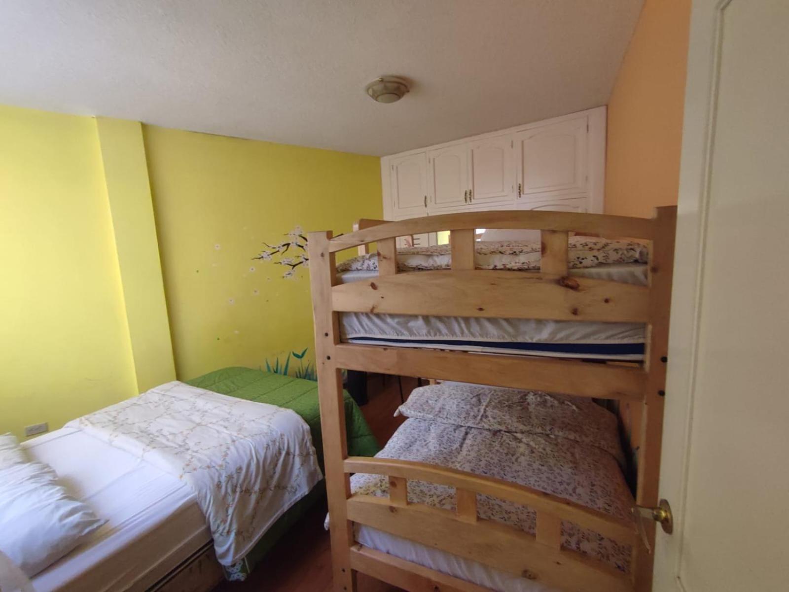 Mayra'S Apartments And Spanish School Baños Extérieur photo