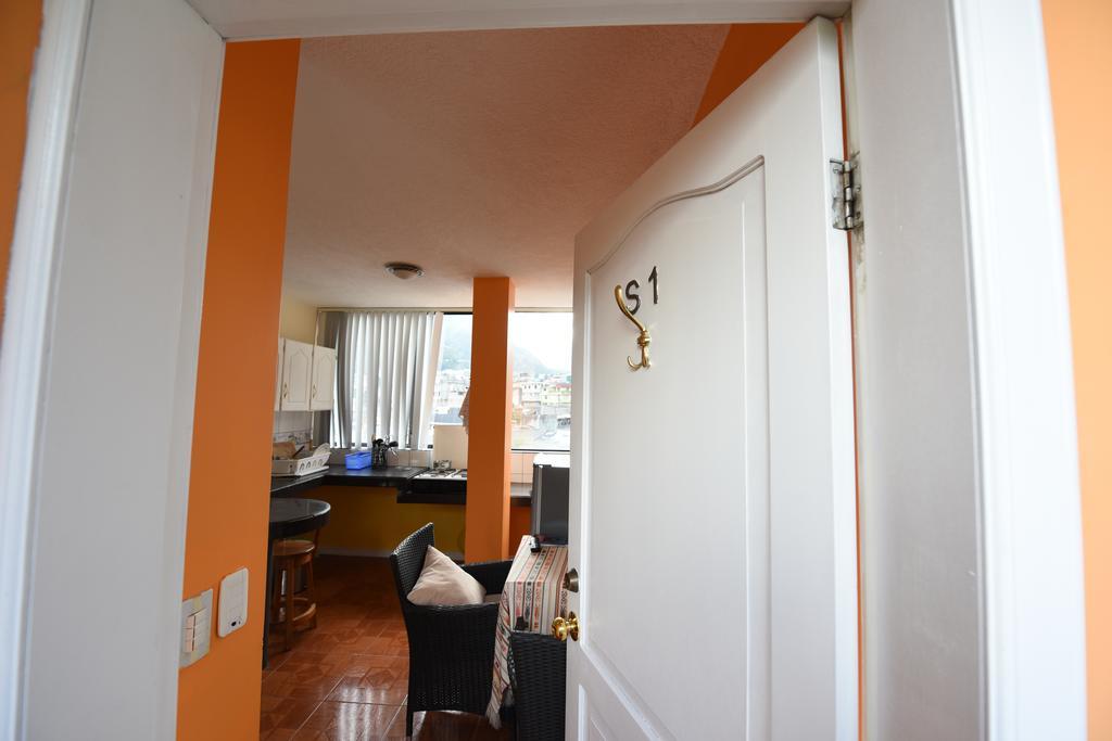 Mayra'S Apartments And Spanish School Baños Chambre photo