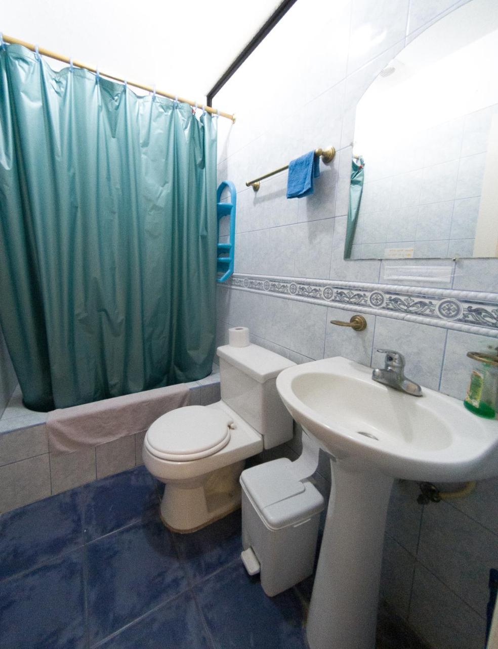 Mayra'S Apartments And Spanish School Baños Extérieur photo